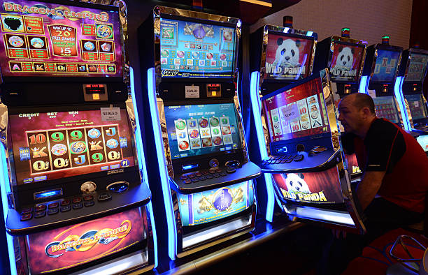 Berpartisipasi dalam Permainan Slot untuk Amal: Bagaimana Kasino Online Menambahkan Kebaikan Budaya